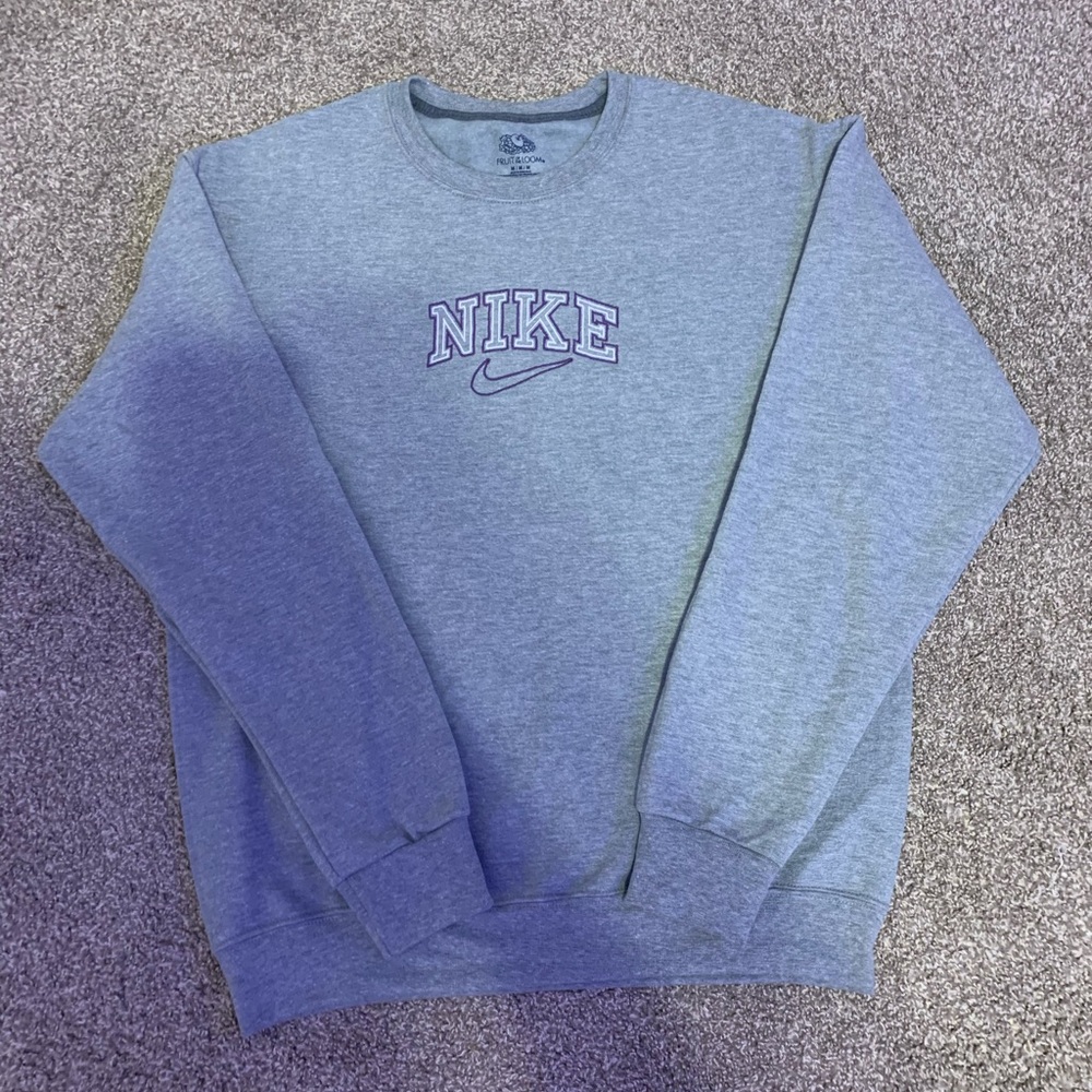 Nike embroidered crewneck